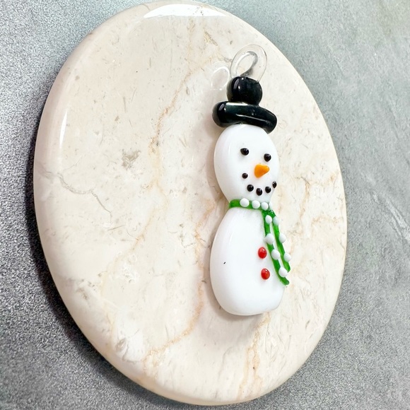 Art Glass Snowman Christmas Pendant - Picture 3 of 5